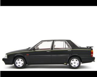 Lancia Thema 8.32 1986 NERO EBANO Laudoracing 1:18 Resinemodell (Türen, Motorhaube... nicht zu öffnen!)
